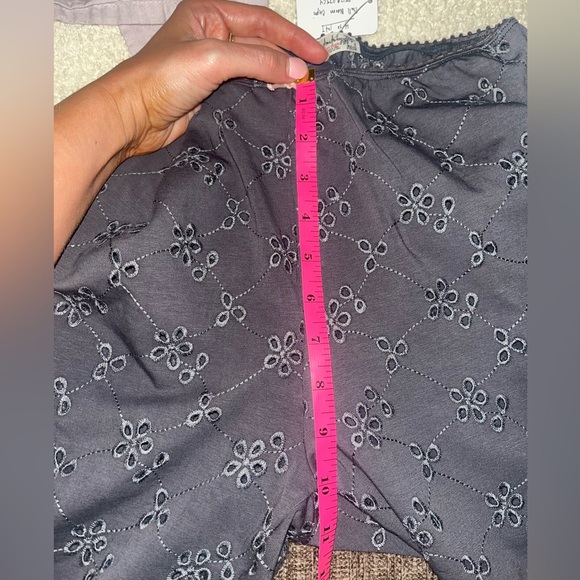 Free People Full Bloom Capris- extra small - Picture 9 of 10